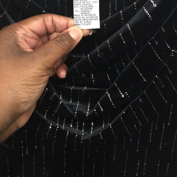 Velvet formal dress - Picture 4 of 4